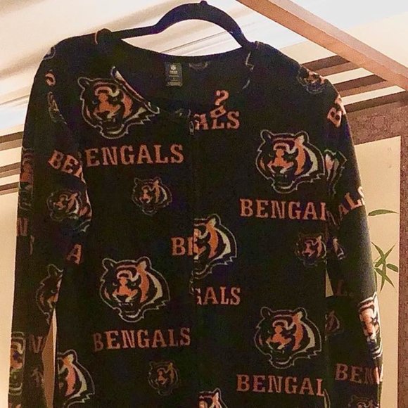 SOLD!!!!  NWT - CINCINNATI BENGALS *** NFL - Picture 2 of 5